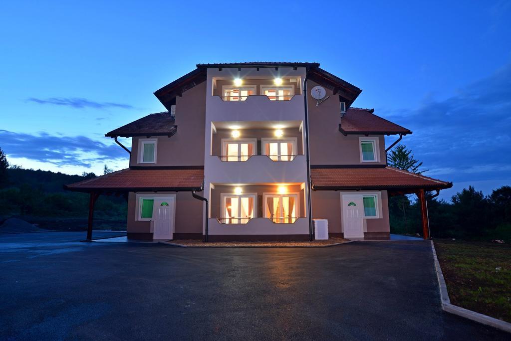 Rooms Villa Ruja Grabovac  Exterior photo