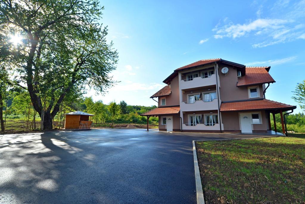 Rooms Villa Ruja Grabovac  Exterior photo